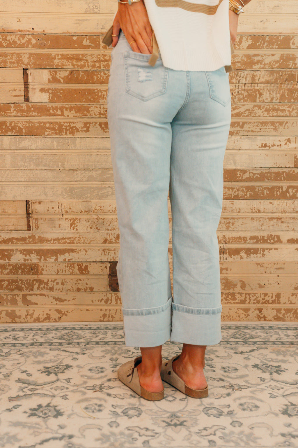 weekend washed jeans